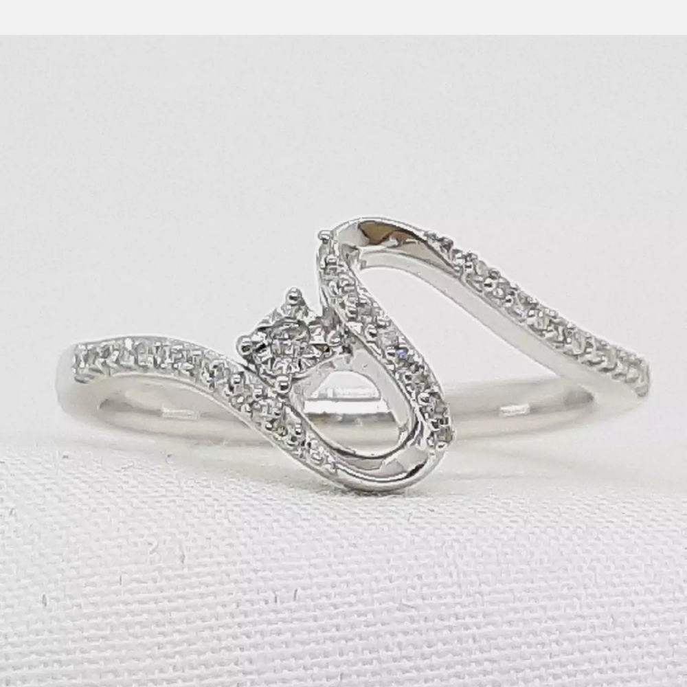 Diamond ring - Picture 2 of 4